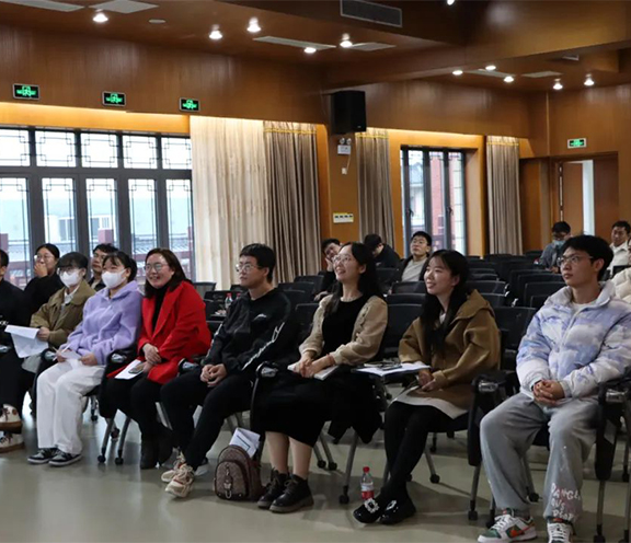 Longfengtang Manufacturing Department Office Holds a Reading Sharing Meeting with the Theme of "Quality Culture in My Heart"